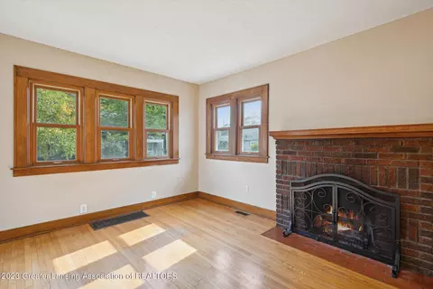 1838 Delevan Ave, Lansing, MI 48910 photo 8