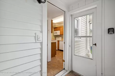 1838 Delevan Ave, Lansing, MI 48910 photo 5