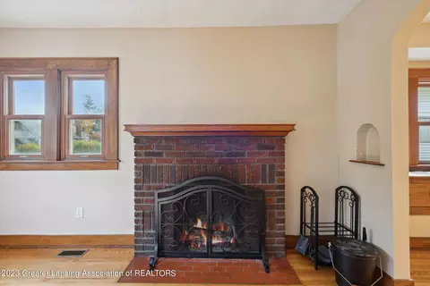 1838 Delevan Ave, Lansing, MI 48910 photo 9