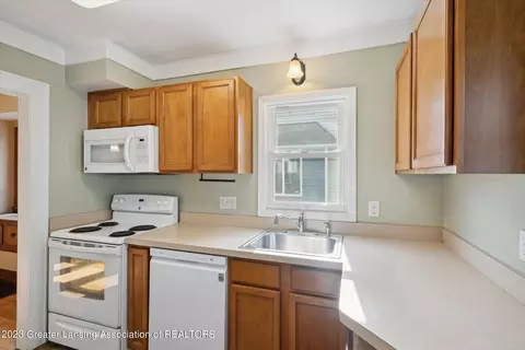 1838 Delevan Ave, Lansing, MI 48910 photo 15