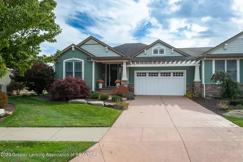 665 Aquila Dr, East Lansing, MI 48823