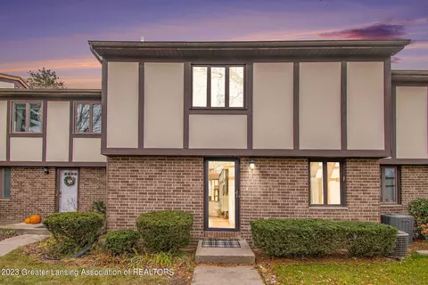 6228 Brookline Ct, East Lansing, MI 48823