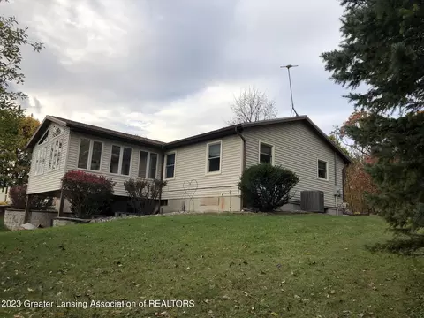 1739 W Stoll Rd, Dewitt, MI 48820 photo 3