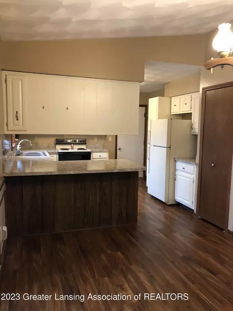 1739 W Stoll Rd, Dewitt, MI 48820 photo 9