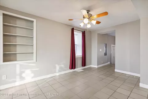 6823 Loomis Rd, Dewitt, MI 48820 photo 15