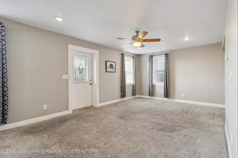 6823 Loomis Rd, Dewitt, MI 48820 photo 13
