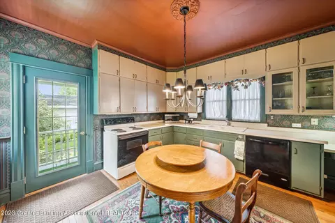 403 E Walker St, Saint Johns, MI 48879 photo 12