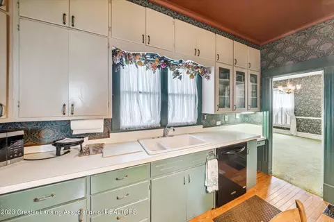 403 E Walker St, Saint Johns, MI 48879 photo 14