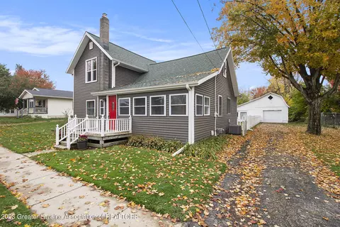 349 Washington St, Sunfield, MI 48890 photo 5