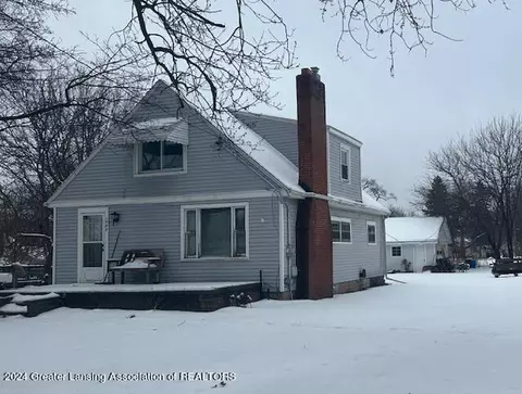 1888 Maple St, Holt, MI 48842