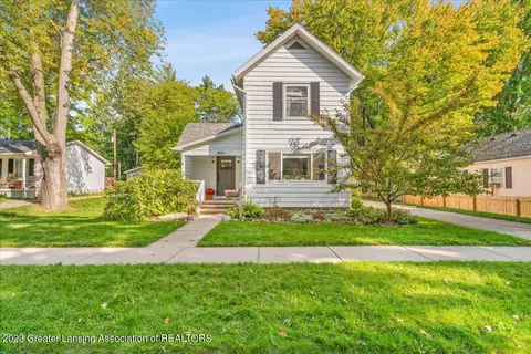 601 E Riverside St, Williamston, MI 48895