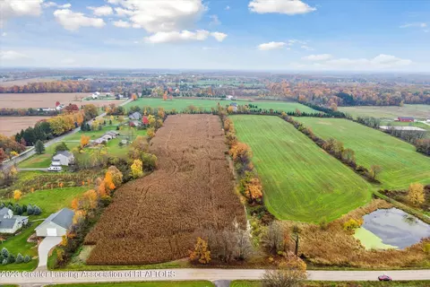12159 Forest Hill Rd, Dewitt, MI 48820 photo 2