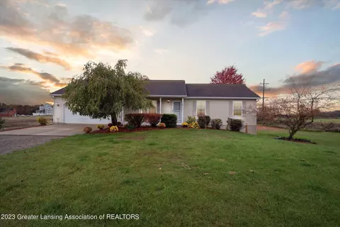 3518 Bostedor Rd, Eaton Rapids, MI 48827