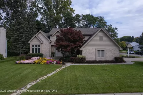 1808 Yosemite Dr, Okemos, MI 48864