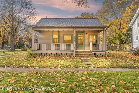 205 W Shaw St, Charlotte, MI 48813