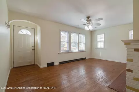 2115 Lyons Ave, Lansing, MI 48910 photo 3