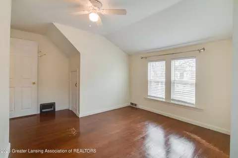 2115 Lyons Ave, Lansing, MI 48910 photo 22