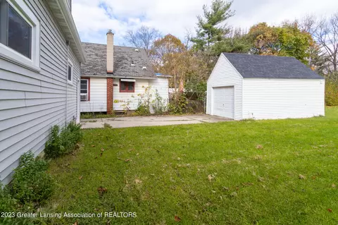 2115 Lyons Ave, Lansing, MI 48910 photo 30