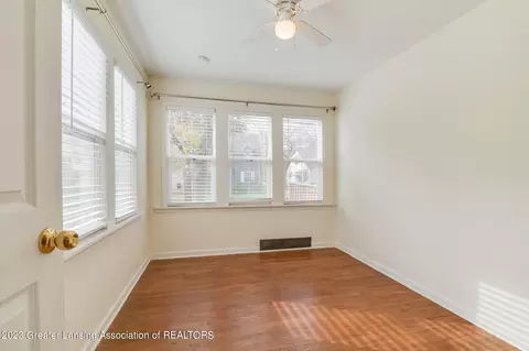 2115 Lyons Ave, Lansing, MI 48910 photo 7