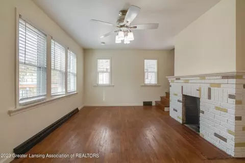 2115 Lyons Ave, Lansing, MI 48910 photo 4
