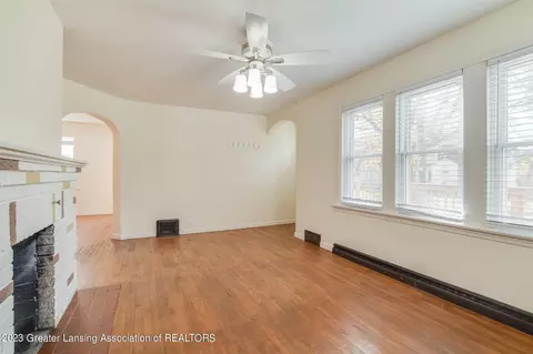 2115 Lyons Ave, Lansing, MI 48910 photo 6