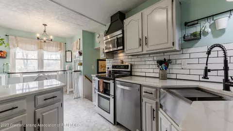1250 E Twinbrook Dr, Dewitt, MI 48820 photo 17