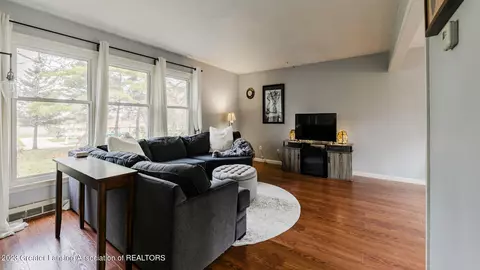 1250 E Twinbrook Dr, Dewitt, MI 48820 photo 11