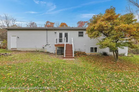 14929 Nichols Rd, Bath, MI 48808 photo 16