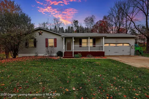 14929 Nichols Rd, Bath, MI 48808