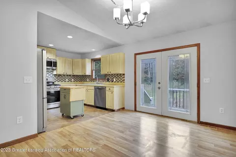 14929 Nichols Rd, Bath, MI 48808 photo 20