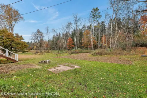 14929 Nichols Rd, Bath, MI 48808 photo 15