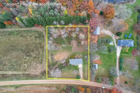 14929 Nichols Rd, Bath, MI 48808 photo 38