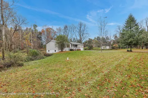 14929 Nichols Rd, Bath, MI 48808 photo 12