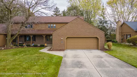 13177 Hitching Post Rd, Dewitt, MI 48820 photo 2