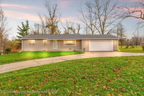 4909 W Willow Hwy, Lansing, MI 48917