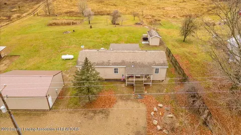 25073 R Dr N, Olivet, MI 49076