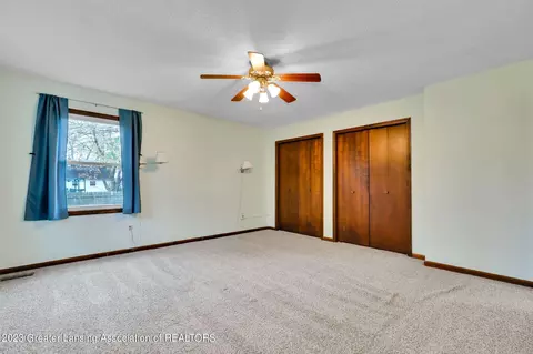237 Theo Ave, Lansing, MI 48917 photo 12
