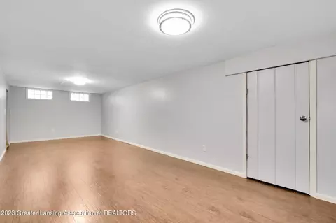 237 Theo Ave, Lansing, MI 48917 photo 22