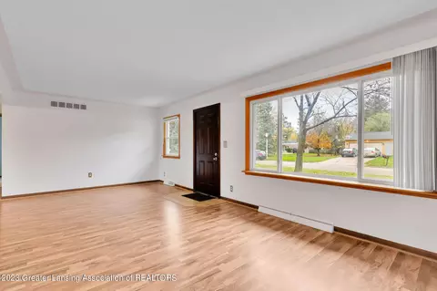 237 Theo Ave, Lansing, MI 48917 photo 6