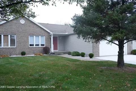 604 White Pine Blvd, Lansing, MI 48917