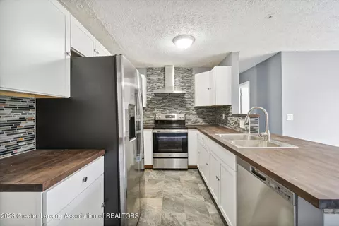 3337 Robinson Rd, Jackson, MI 49203 photo 14