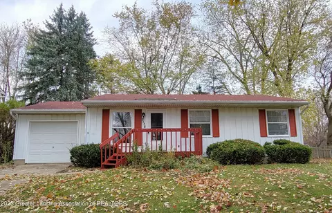 3120 Nonette Dr, Lansing, MI 48911