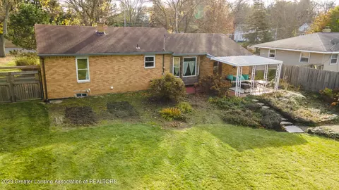 1322 Haslett Rd, Haslett, MI 48840 photo 23