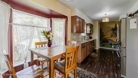 1322 Haslett Rd, Haslett, MI 48840 photo 10