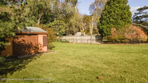 1322 Haslett Rd, Haslett, MI 48840 photo 27