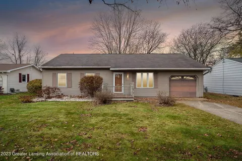 829 N Gould St, Owosso, MI 48867
