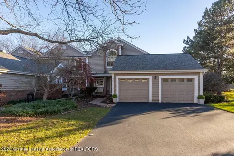 6342 Lake Dr #22, Haslett, MI 48840