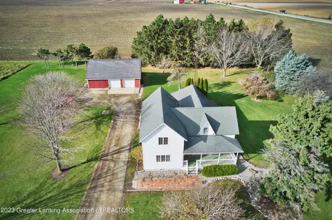 8112 S Warner Rd, Carson City, MI 48811