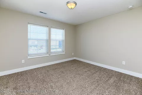 6675 Thunder Ln, Lansing, MI 48906 photo 23