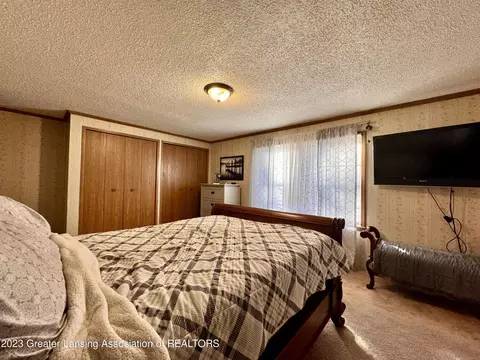 938 Division St, Owosso, MI 48867 photo 14